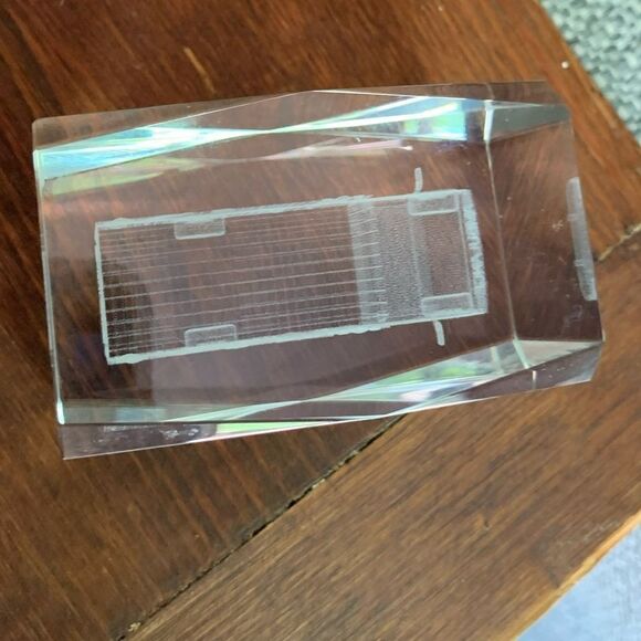 Cut Glass Lazer Cut Paperweight Emergency Medical Ambulance 3 x 2 in - Picture 6 of 7